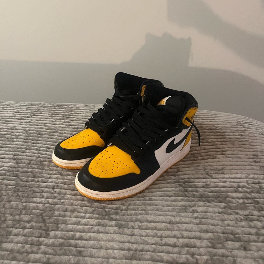 GS Jordan Retro 1 High ‘Yellow Toe’ or ‘Taxi’